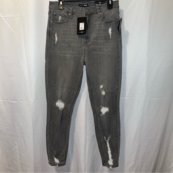 Mysterious Gal Jeans - Grey - Picture 2 of 10